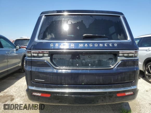 ✅ 2023 Jeep Grand Wagoneer • VIN: 1C4SJVEJ7PS506234 • Lot: 74534244. Wystawiony na Copart z przebiegiem 13 586 mil. Bezpłatny archiwum sprzedaży aukcyjnych z USA i szczegółowy raport historii pojazdu na DreamBid. Zdjęcie 6.