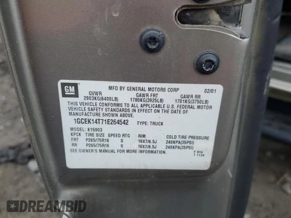✅ 2001 Chevrolet Silverado 1500 LS • VIN: 1GCEK14T71E264542 • Лот: 72455624. Опубликован ранее на Copart с пробегом Не указан. Бесплатный доступ к архиву аукционных продаж из США и подробный отчёт об истории автомобиля на DreamBid. Изображение 12.