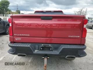 ✅ 2019 Chevrolet Silverado 1500 Custom Trail Boss • VIN: 1GCRYCEFXKZ285903 • Lot: 72980614. Wystawiony na Copart z przebiegiem Nie podano. Bezpłatny archiwum sprzedaży aukcyjnych z USA i szczegółowy raport historii pojazdu na DreamBid. Zdjęcie 6.