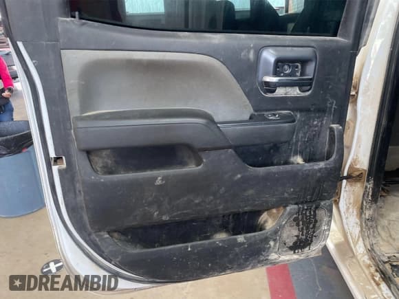 ✅ 2019 Chevrolet Silverado 2500HD Work Truck • VIN: 1GC1CREG4KF222935 • Лот: 43855560. Опубликован ранее на IAAI с пробегом 220 407 миль. Бесплатный доступ к архиву аукционных продаж из США и подробный отчёт об истории автомобиля на DreamBid. Изображение 29.