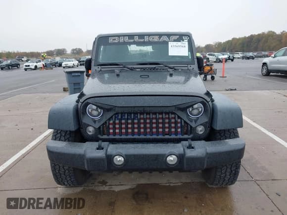 ✅ 2018 Jeep Wrangler Unlimited Sport S • VIN: 1C4BJWDG3JL816930 • Lot: 43569568. Wystawiony na IAAI z przebiegiem 120 135 mil. Bezpłatny archiwum sprzedaży aukcyjnych z USA i szczegółowy raport historii pojazdu na DreamBid. Zdjęcie 12.