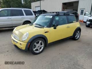 2003 MINI Hardtop with VIN WMWRC33413TC47903, listed as a Copart auction lot 68741345 with Not provided miles and Salvage title. Bid and sale history available at DreamBid. Image 1.