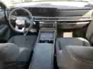 ✅ 2025 Hyundai Santa Fe SEL • VIN: 5NMP2DGL3SH070093 • Лот: 49680115. Размещён на Copart с пробегом 4 968 миль миль. Получите бесплатный доступ к архиву аукционных продаж из США и посмотрите подробный отчёт об истории автомобиля на DreamBid. Изображение 8.