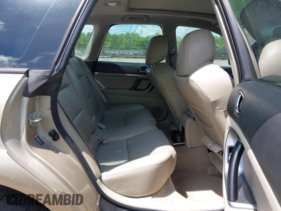 ✅ 2008 Subaru Outback XT Limited • VIN: 4S4BP63C784338539 • Lot: 42204293. Wystawiony na IAAI z przebiegiem 233 305 mil. Bezpłatny archiwum sprzedaży aukcyjnych z USA i szczegółowy raport historii pojazdu na DreamBid. Zdjęcie 8.