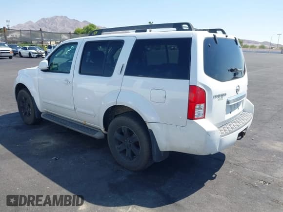 ✅ 2009 Nissan Pathfinder SE • VIN: 5N1AR18B59C605127 • Lot: 43005575. Listed on IAAI with 163,322 mi. Free auction sales archive from the USA and detailed vehicle history report at DreamBid. Image 3.