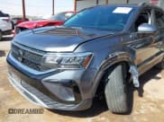 ✅ 2024 Volkswagen Taos SE • VIN: 3VVEX7B25RM103340 • Lot: 42692002. Wystawiony na IAAI z przebiegiem 2 567 mil. Bezpłatny archiwum sprzedaży aukcyjnych z USA i szczegółowy raport historii pojazdu na DreamBid. Zdjęcie 6.