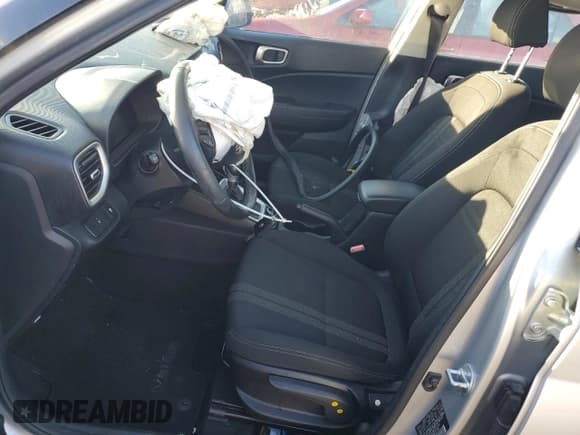 ✅ 2023 Hyundai Venue Limited • VIN: KMHRC8A38PU218109 • Lot: 82295964. Listed on Copart with 61,796 mi. Free auction sales archive from the USA and detailed vehicle history report at DreamBid. Image 7.