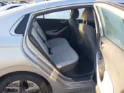 ✅ 2022 Hyundai Ioniq SEL • VIN: KMHC85LC4NU281272 • Lot: 41780390. Wystawiony na IAAI z przebiegiem 6 159 mil. Bezpłatny archiwum sprzedaży aukcyjnych z USA i szczegółowy raport historii pojazdu na DreamBid. Zdjęcie 8.