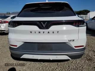 ✅ 2023 VinFast VF 8 Plus • VIN: RLLV1AFA8PH002833 • Lot: 82693035. Wystawiony na Copart z przebiegiem 31 064 mil. Bezpłatny archiwum sprzedaży aukcyjnych z USA i szczegółowy raport historii pojazdu na DreamBid. Zdjęcie 6.