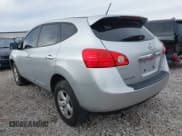 ✅ 2013 Nissan Rogue S • VIN: JN8AS5MT8DW526464 • Lot: 43811717. Wystawiony na IAAI z przebiegiem 156 442 mil. Bezpłatny archiwum sprzedaży aukcyjnych z USA i szczegółowy raport historii pojazdu na DreamBid. Zdjęcie 3.