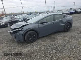 ✅ 2025 Toyota Prius LE • VIN: JTDACAAU6S3057114 • Лот: 93051095. Опубликован ранее на Copart с пробегом 3 427 миль. Бесплатный доступ к архиву аукционных продаж из США и подробный отчёт об истории автомобиля на DreamBid. Изображение 1.