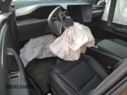 ✅ 2024 Tesla Model X Plaid • VIN: 7SAXCBE60RF438677 • Lot: 70468075. Wystawiony na Copart z przebiegiem Nie podano. Bezpłatny archiwum sprzedaży aukcyjnych z USA i szczegółowy raport historii pojazdu na DreamBid. Zdjęcie 8.