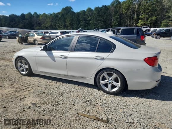 ✅ 2013 BMW 3 Series 328i xDrive • VIN: WBA3B5C59DF590937 • Lot: 86144035. Listed on Copart with 100,173 mi. Free auction sales archive from the USA and detailed vehicle history report at DreamBid. Image 2.