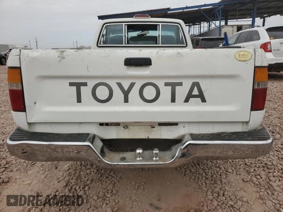 ✅ 1994 Toyota Pickup DX • VIN: JT4RN81P7R5177681 • Lot: 44344655. Listed on Copart with 31,857 mi. Free auction sales archive from the USA and detailed vehicle history report at DreamBid. Image 6.