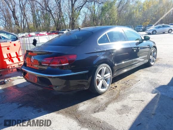 ✅ 2013 Volkswagen CC R-Line • VIN: WVWBP7AN1DE500863 • Lot: 40929279. Listed on IAAI with 150,379 mi. Free auction sales archive from the USA and detailed vehicle history report at DreamBid. Image 4.