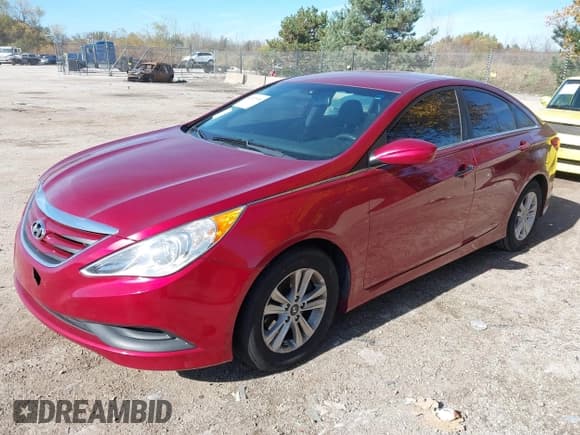 ✅ 2014 Hyundai Sonata GLS • VIN: 5NPEB4AC0EH869272 • Lot: 43525098. Wystawiony na IAAI z przebiegiem 114 693 mil. Bezpłatny archiwum sprzedaży aukcyjnych z USA i szczegółowy raport historii pojazdu na DreamBid. Zdjęcie 2.