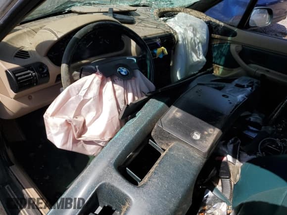 ✅ 1997 BMW 3 Series Z3 1.9 • VIN: 4USCH7329VLB79699 • Лот: 62061285. Опубликован ранее на Copart с пробегом Не указан. Бесплатный доступ к архиву аукционных продаж из США и подробный отчёт об истории автомобиля на DreamBid. Изображение 8.