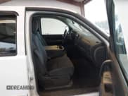 ✅ 2009 Chevrolet Silverado 1500 • VIN: 2GCFK135091126412 • Lot: 43780738. Wystawiony na IAAI z przebiegiem 136 801 mil. Bezpłatny archiwum sprzedaży aukcyjnych z USA i szczegółowy raport historii pojazdu na DreamBid. Zdjęcie 5.