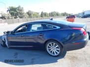 ✅ 2015 Jaguar XJ • VIN: SAJWA1CZ8F8V82299 • Lot: 40586325. Wystawiony na IAAI z przebiegiem Nie podano. Bezpłatny archiwum sprzedaży aukcyjnych z USA i szczegółowy raport historii pojazdu na DreamBid. Zdjęcie 13.
