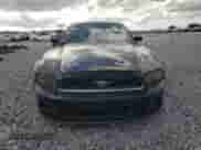 2014 Ford Mustang V6 с VIN 1ZVBP8EM4E5302090, выставлен на аукционе Copart как лот 87408335 с пробегом 127 816 миль миль и Списание • Salvage title. История ставок и продаж доступна на DreamBid. Изображение 5.