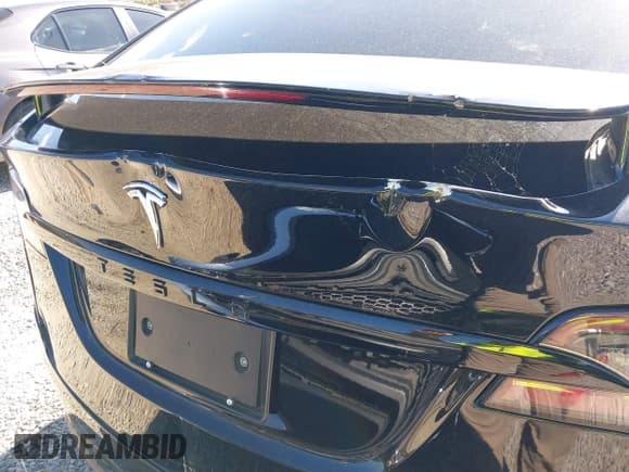 ✅ 2023 Tesla Model X • VIN: 7SAXCDE51PF370132 • Lot: 43533532. Wystawiony na IAAI z przebiegiem 30 329 mil. Bezpłatny archiwum sprzedaży aukcyjnych z USA i szczegółowy raport historii pojazdu na DreamBid. Zdjęcie 20.