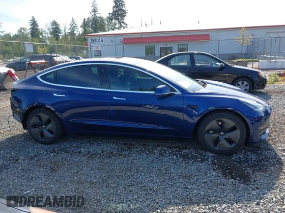 ✅ 2020 Tesla Model 3 Long Range • VIN: 5YJ3E1EB9LF800400 • Lot: 42438843. Wystawiony na IAAI z przebiegiem 92 124 mil. Bezpłatny archiwum sprzedaży aukcyjnych z USA i szczegółowy raport historii pojazdu na DreamBid. Zdjęcie 14.