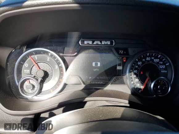 ✅ 2023 Ram 3500 Tradesman • VIN: 3C63R3GL4PG649883 • Lot: 82329555. Wystawiony na Copart z przebiegiem 121 660 mil. Bezpłatny archiwum sprzedaży aukcyjnych z USA i szczegółowy raport historii pojazdu na DreamBid. Zdjęcie 9.