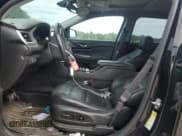 ✅ 2018 GMC Acadia SLT • VIN: 1GKKNMLA8JZ115405 • Lot: 67411945. Listed on Copart with 61,054 mi. Free auction sales archive from the USA and detailed vehicle history report at DreamBid. Image 7.