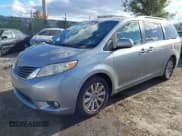✅ 2012 Toyota Sienna XLE • VIN: 5TDDK3DC2CS030751 • Лот: 43647736. Опубликован ранее на IAAI с пробегом 249 623 миль. Бесплатный доступ к архиву аукционных продаж из США и подробный отчёт об истории автомобиля на DreamBid. Изображение 2.