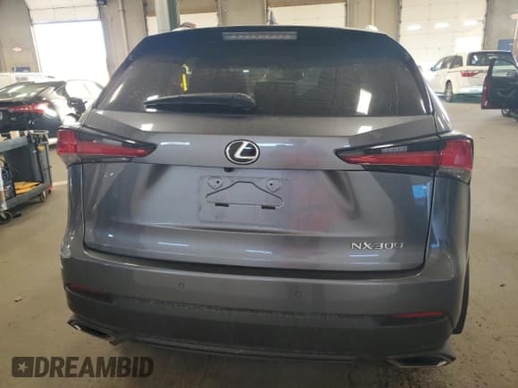 ✅ 2021 Lexus NX 300 • VIN: JTJDARDZ0M2255184 • Lot: 92018365. Wystawiony na Copart z przebiegiem 26 592 mil. Bezpłatny archiwum sprzedaży aukcyjnych z USA i szczegółowy raport historii pojazdu na DreamBid. Zdjęcie 6.