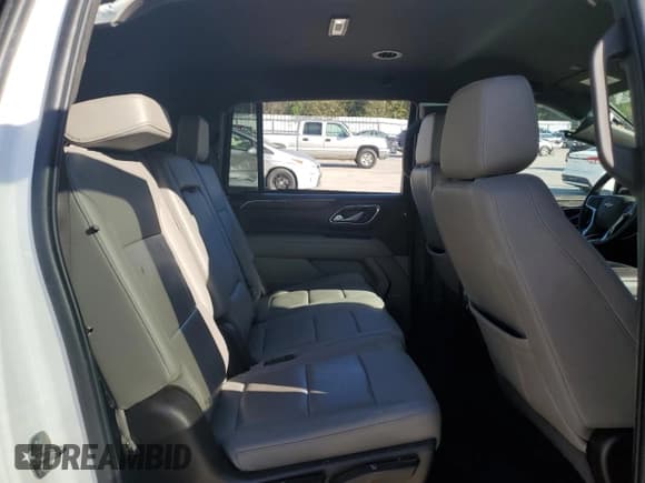 ✅ 2022 Chevrolet Suburban LT • VIN: 1GNSCCKDXNR192667 • Lot: 87407095. Listed on Copart with 108,996 mi. Free auction sales archive from the USA and detailed vehicle history report at DreamBid. Image 11.