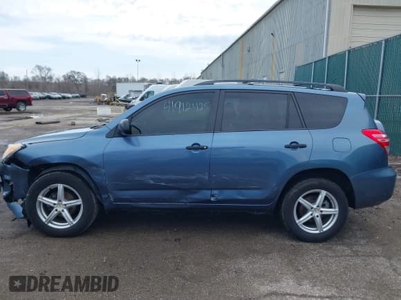 ✅ 2012 Toyota RAV4 • VIN: 2T3BF4DV0CW222316 • Лот: 41912425. Опубликован ранее на IAAI с пробегом 130 173 миль. Бесплатный доступ к архиву аукционных продаж из США и подробный отчёт об истории автомобиля на DreamBid. Изображение 14.