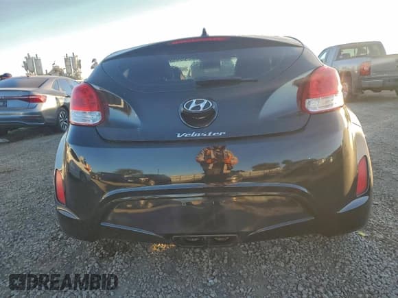 ✅ 2013 Hyundai Veloster w/Black Int • VIN: KMHTC6AD8DU172277 • Lot: 95556795. Listed on Copart with 158,727 mi. Free auction sales archive from the USA and detailed vehicle history report at DreamBid. Image 6.