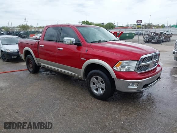 ✅ 2009 Dodge 1500 SLT • VIN: 1D3HV13T99J528876 • Lot: 42015763. Wystawiony na IAAI z przebiegiem 237 065 mil. Bezpłatny archiwum sprzedaży aukcyjnych z USA i szczegółowy raport historii pojazdu na DreamBid. Zdjęcie 1.