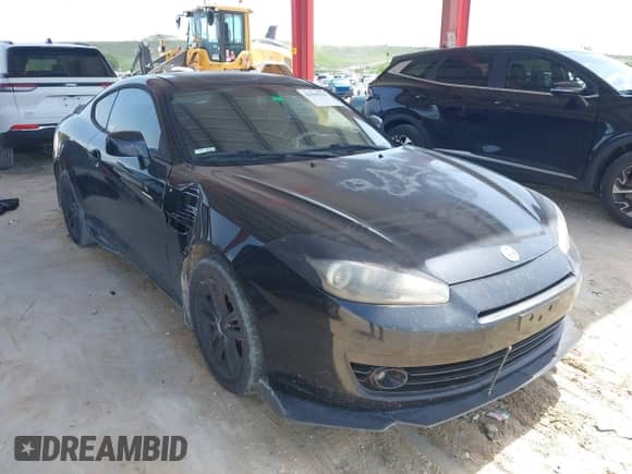 2008 Hyundai Tiburon GS с VIN KMHHM66D18U284226, выставлен на аукционе IAAI как лот 42448502 с пробегом 180 828 миль миль и . История ставок и продаж доступна на DreamBid. Изображение 1.