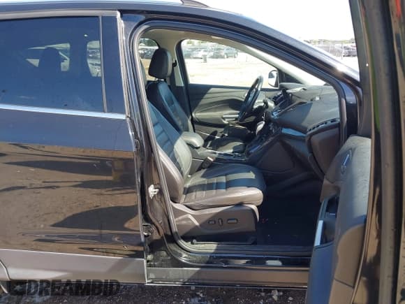 ✅ 2015 Ford Escape Titanium • VIN: 1FMCU0J92FUC59150 • Lot: 43424833. Listed on IAAI with 86,774 mi. Free auction sales archive from the USA and detailed vehicle history report at DreamBid. Image 5.