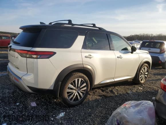 ✅ 2022 Nissan Pathfinder Platinum • VIN: 5N1DR3DH9NC227536 • Lot: 82574524. Listed on Copart with 65,706 mi. Free auction sales archive from the USA and detailed vehicle history report at DreamBid. Image 3.