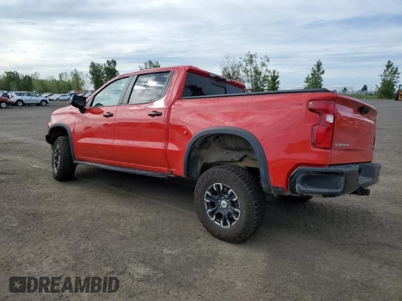 ✅ 2025 Chevrolet Silverado 1500 • VIN: 3GCUKHE87SG273041 • Лот: 69351505. Опубликован ранее на Copart с пробегом 20 300 миль. Бесплатный доступ к архиву аукционных продаж из США и подробный отчёт об истории автомобиля на DreamBid. Изображение 2.