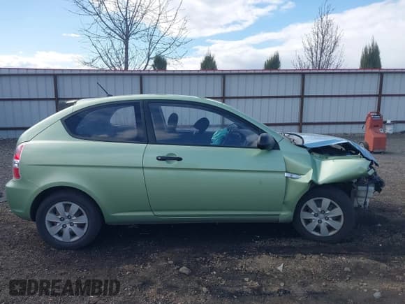 ✅ 2008 Hyundai Accent GS • VIN: KMHCM36C28U064545 • Лот: 41958102. Опубликован ранее на IAAI с пробегом 120 679 миль. Бесплатный доступ к архиву аукционных продаж из США и подробный отчёт об истории автомобиля на DreamBid. Изображение 13.