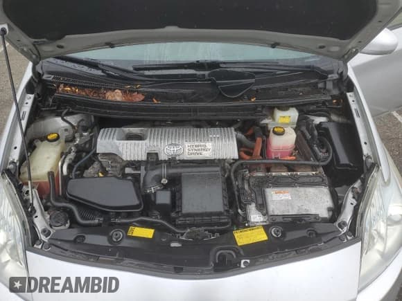 ✅ 2010 Toyota Prius III • VIN: JTDKN3DU8A0155776 • Лот: 90825715. Опубликован ранее на Copart с пробегом 220 799 миль. Бесплатный доступ к архиву аукционных продаж из США и подробный отчёт об истории автомобиля на DreamBid. Изображение 11.