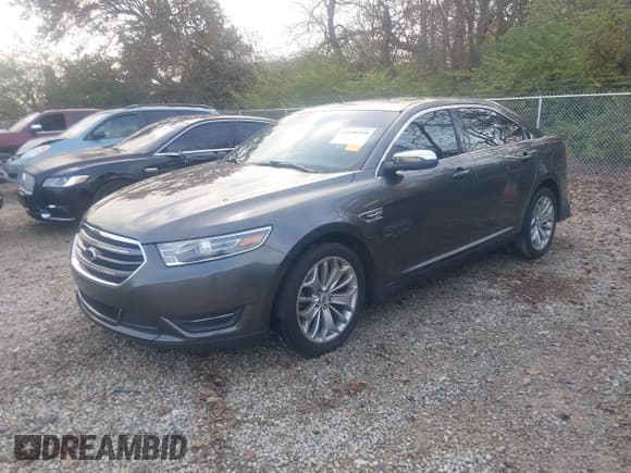 ✅ 2015 Ford Taurus Limited • VIN: 1FAHP2F86FG106370 • Lot: 43698268. Listed on IAAI with 127,992 mi. Free auction sales archive from the USA and detailed vehicle history report at DreamBid. Image 2.