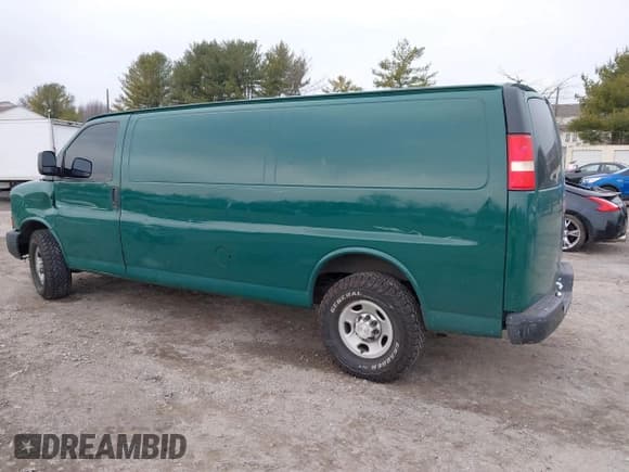 ✅ 2014 Chevrolet Express Cargo • VIN: 1GCWGGCAXE1198199 • Lot: 41242821. Listed on IAAI with 274,446 mi. Free auction sales archive from the USA and detailed vehicle history report at DreamBid. Image 3.