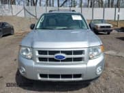 ✅ 2011 Ford Escape Hybrid • VIN: 1FMCU4K37BKC29245 • Lot: 42081077. Wystawiony na IAAI z przebiegiem 154 345 mil. Bezpłatny archiwum sprzedaży aukcyjnych z USA i szczegółowy raport historii pojazdu na DreamBid. Zdjęcie 13.