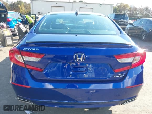 ✅ 2021 Honda Accord Sport • VIN: 1HGCV2F39MA033575 • Лот: 43518772. Опубликован ранее на IAAI с пробегом 62 098 миль. Бесплатный доступ к архиву аукционных продаж из США и подробный отчёт об истории автомобиля на DreamBid. Изображение 16.