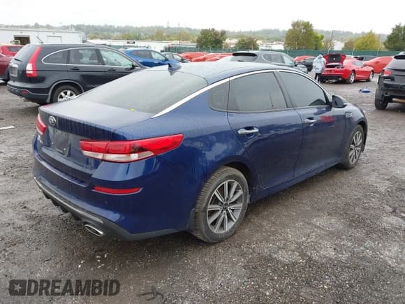✅ 2019 Kia Optima S • VIN: 5XXGT4L37KG361553 • Lot: 43423996. Wystawiony na IAAI z przebiegiem 89 702 mil. Bezpłatny archiwum sprzedaży aukcyjnych z USA i szczegółowy raport historii pojazdu na DreamBid. Zdjęcie 4.