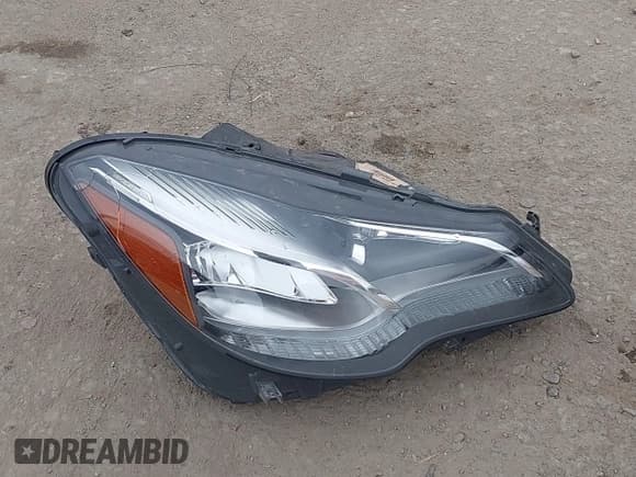 ✅ 2014 Mercedes-Benz E 350 • VIN: WDDKJ5KB3EF265992 • Lot: 42550957. Listed on IAAI with 70,886 mi. Free auction sales archive from the USA and detailed vehicle history report at DreamBid. Image 12.