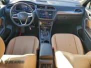 ✅ 2022 Volkswagen Tiguan SE • VIN: 3VV2B7AX2NM133663 • Лот: 95056935. Опубликован ранее на Copart с пробегом 97 393 миль. Бесплатный доступ к архиву аукционных продаж из США и подробный отчёт об истории автомобиля на DreamBid. Изображение 8.