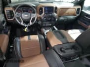 ✅ 2022 Chevrolet Silverado 2500HD High Country • VIN: 1GC4YRE78NF227588 • Лот: 84232915. Опубликован ранее на Copart с пробегом 52 694 миль. Бесплатный доступ к архиву аукционных продаж из США и подробный отчёт об истории автомобиля на DreamBid. Изображение 8.