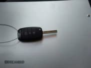 ✅ 2017 Kia Sorento LX • VIN: 5XYPGDA54HG333397 • Lot: 43797703. Wystawiony na IAAI z przebiegiem 91 034 mil. Bezpłatny archiwum sprzedaży aukcyjnych z USA i szczegółowy raport historii pojazdu na DreamBid. Zdjęcie 11.