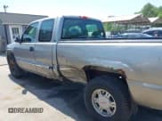 ✅ 2001 GMC Sierra 1500 SLE • VIN: 1GTEK19T31E271805 • Лот: 42167399. Опубликован ранее на IAAI с пробегом 206 202 миль. Бесплатный доступ к архиву аукционных продаж из США и подробный отчёт об истории автомобиля на DreamBid. Изображение 6.